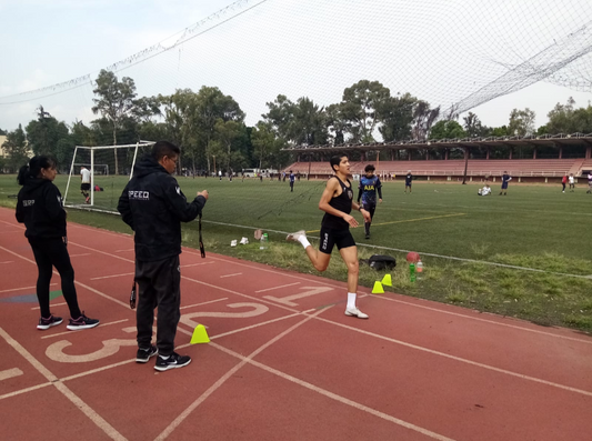 Presentación: Mi perspectiva del Atletismo: Conocimiento, Experiencia y Pasión por el Entrenamiento